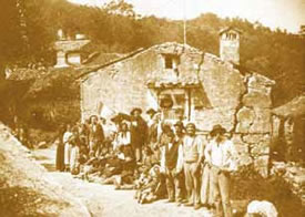 Oštećena kuća u selu Grohovo nakon klizišta iz 1893. godine