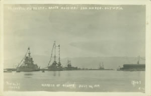 Dio talijanskih brodova vezan za lukobran 1919